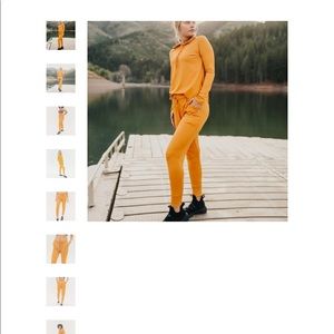 Senita Athletics Weekend Joggers in gold